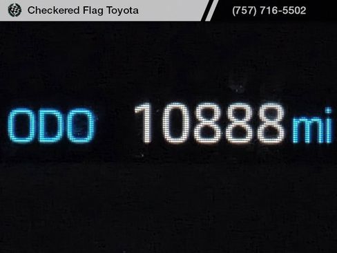 Certified 2025 Toyota Corolla Cross L image 13