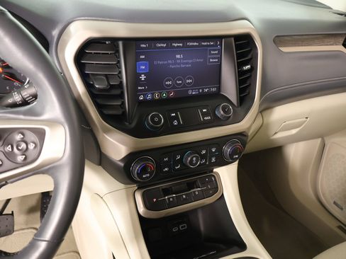 Used 2023 GMC Acadia Denali AWD/4WD image 5
