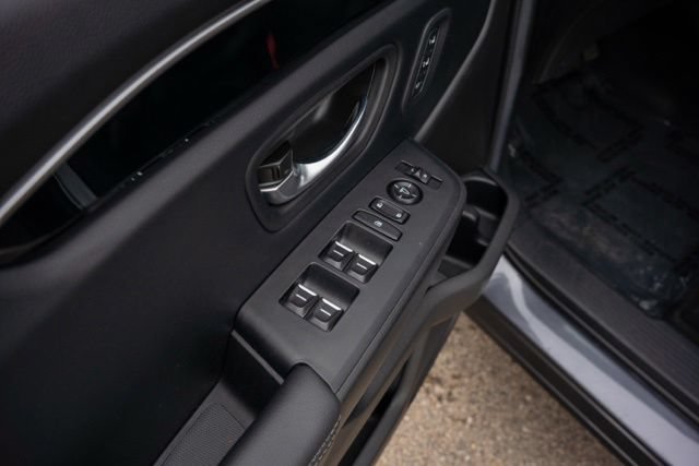 Used 2025 Honda Pilot Touring image 15