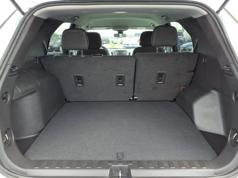 Used 2022 Chevrolet Equinox LS w/ LS Convenience Package FWD image 28