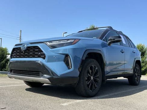 Used 2024 Toyota RAV4 XSE w/ Advanced Technology Package AWD/4WD image 20