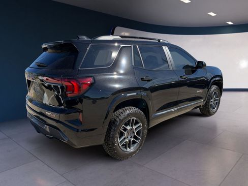 Used 2026 GMC Terrain AT4 image 5