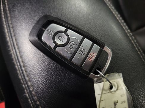 Used 2022 Ford Escape Titanium FWD image 20