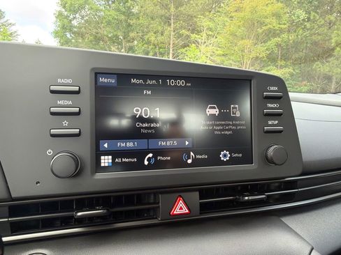 New 2026 Hyundai Elantra Sport FWD image 23