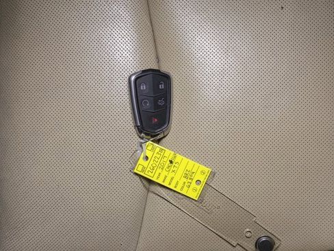 Used 2017 Cadillac XT5 Luxury w/ Driver Awareness Package image 40