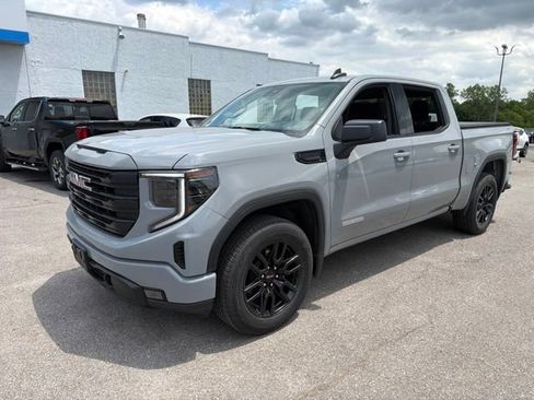 Used 2024 GMC Sierra 1500 Elevation AWD/4WD image 2