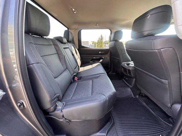 Used 2023 Toyota Tundra Limited AWD/4WD image 31