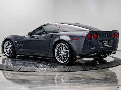Used 2010 Chevrolet Corvette ZR1 w/ Preferred Equipment Group RWD image 10