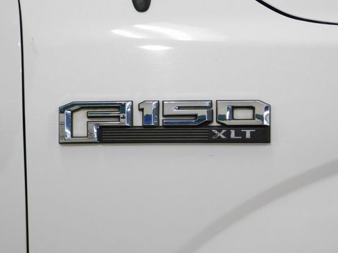 Used 2018 Ford F150 XLT w/ Heavy-Duty Payload Package image 13