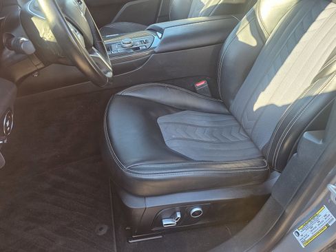 Used 2021 Maserati Levante GranLusso image 27