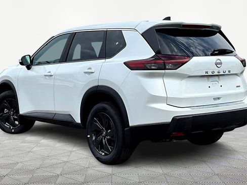 New 2026 Nissan Rogue SV w/ Cold Weather Package AWD/4WD image 4