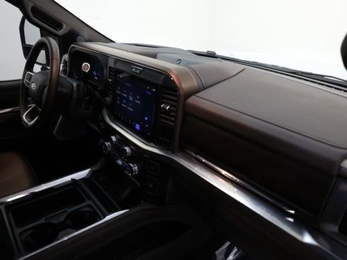 Used 2025 Ford F250 King Ranch w/ FX4 Off-Road Package AWD/4WD image 95