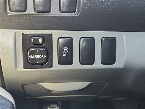 Used 2013 Toyota Tacoma PreRunner w/ Convenience Pkg image 15