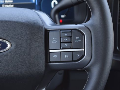 New 2026 Ford F250 Lariat w/ Chrome Package image 10