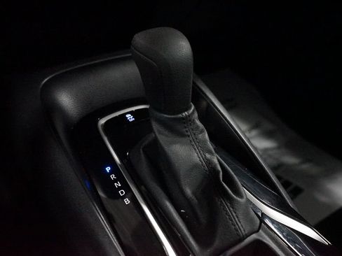 Certified 2022 Toyota Corolla LE FWD image 20