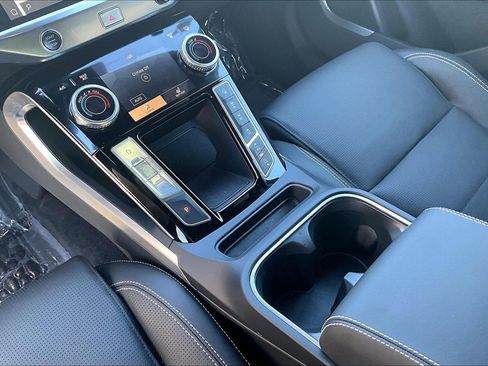 New 2024 Jaguar I-PACE R-Dynamic HSE image 9