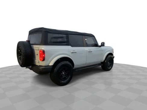 Used 2022 Ford Bronco Outer Banks image 2