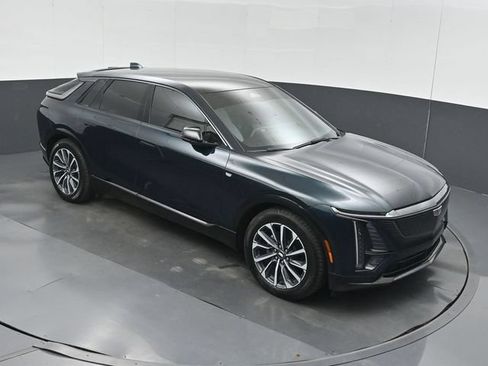 Used 2024 Cadillac Lyriq Sport w/ LPO, Floor Liner Package AWD/4WD image 36
