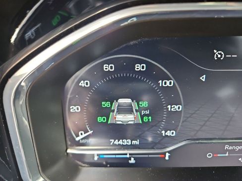 Used 2024 GMC Sierra 2500 SLE image 25