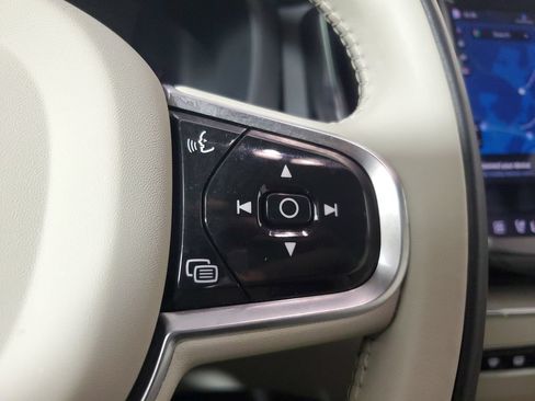 Used 2023 Volvo XC60 B5 Plus w/ Climate Package AWD/4WD image 27