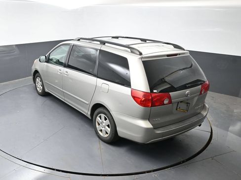 Used 2008 Toyota Sienna FWD image 17