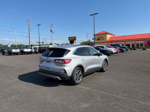 Used 2020 Ford Escape SEL FWD image 3