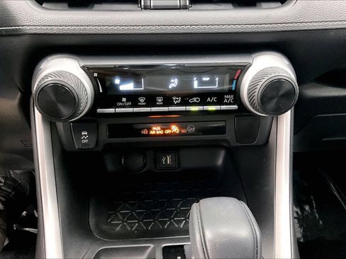 Used 2023 Toyota RAV4 LE FWD image 34