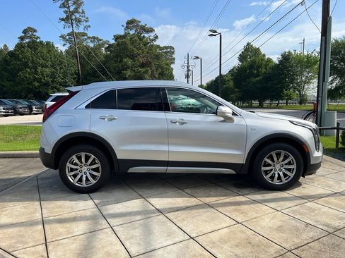 Used 2022 Cadillac XT4 Premium Luxury w/ Safety Alert Package AWD/4WD image 4