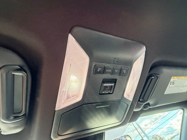Used 2023 Toyota RAV4 SE AWD/4WD image 18