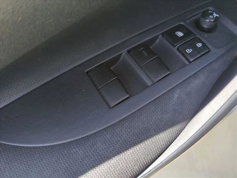 Used 2021 Toyota Corolla LE FWD image 12