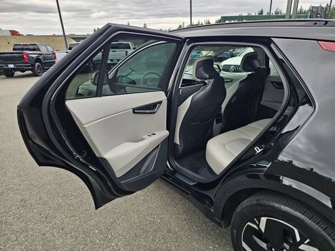 Certified 2023 Kia Niro Wind w/ Wind Preserve Package FWD image 21
