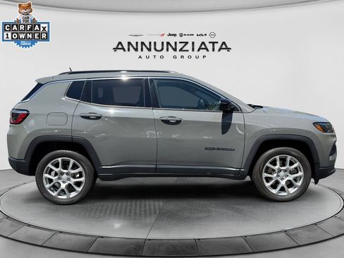 Used 2023 Jeep Compass Latitude w/ Sun and Sound Group AWD/4WD image 6