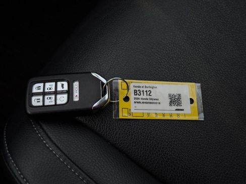 Certified 2024 Honda Odyssey EX-L image 13