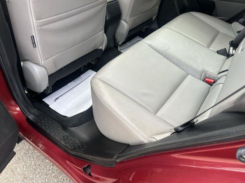 Used 2015 Subaru Forester 2.5i Touring AWD/4WD image 9