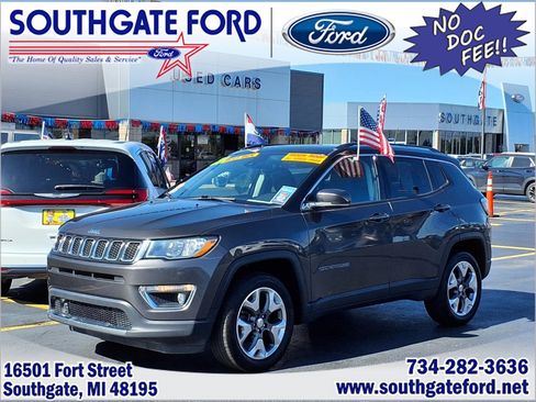 Used 2021 Jeep Compass Limited w/ Sun and Sound Group AWD/4WD image 1