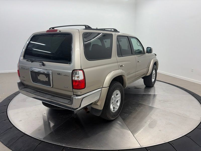 Used 2002 Toyota 4Runner SR5 w/ Leather Trim Pkg AWD/4WD image 3