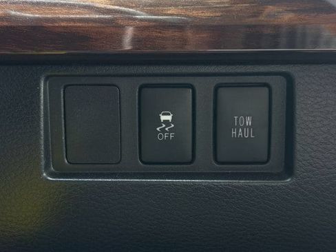 Used 2015 Toyota Tundra Limited RWD image 21