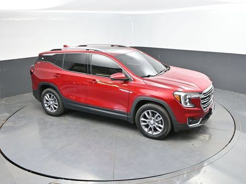 Used 2023 GMC Terrain SLT AWD/4WD image 33