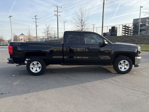 Used 2018 Chevrolet Silverado 1500 LT w/ All Star Edition image 10
