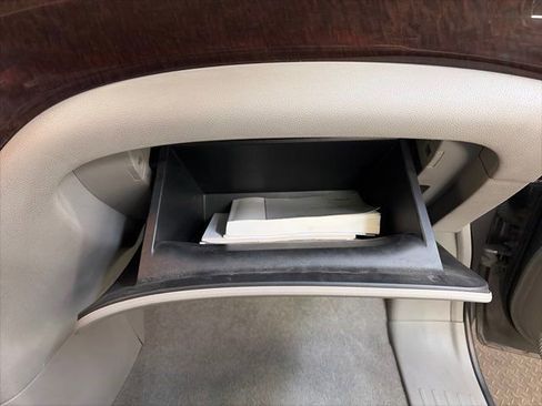 Used 2016 Nissan Quest SV image 35