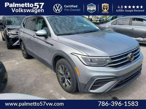 Used 2023 Volkswagen Tiguan SE w/ Panoramic Sunroof Package FWD image 1