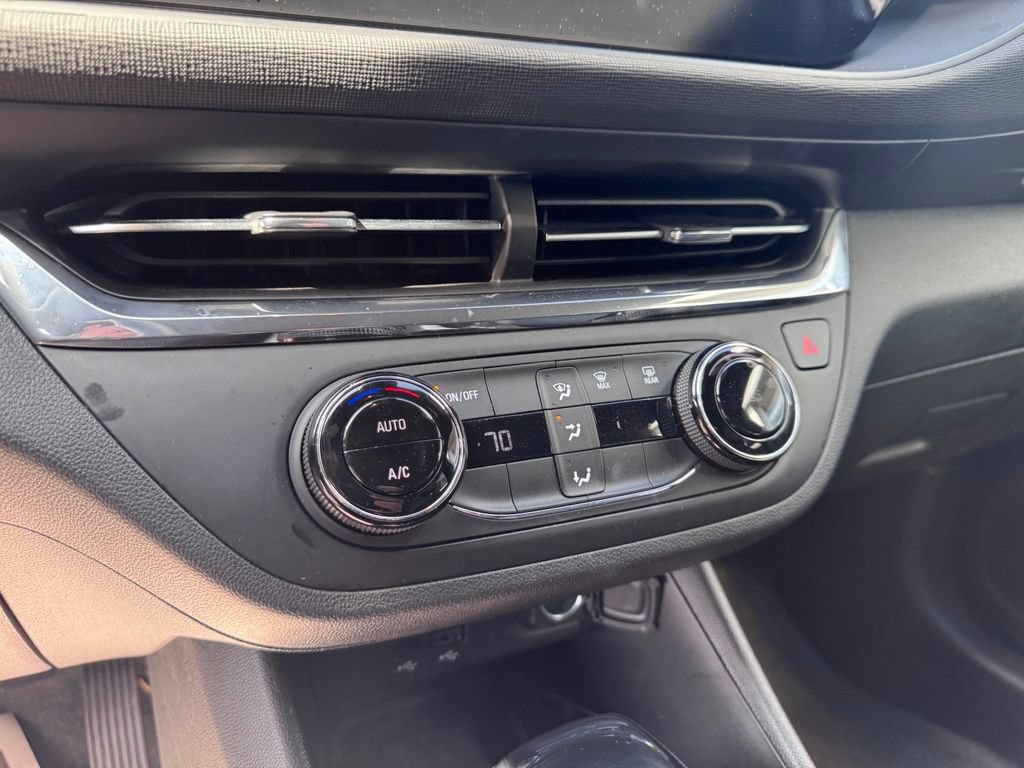 Used 2026 Buick Envista Preferred FWD image 19