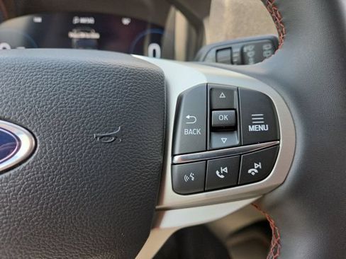 New 2026 Ford Explorer Active AWD/4WD image 16