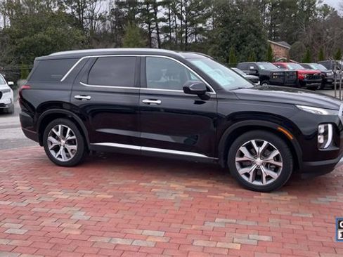 Used 2020 Hyundai Palisade SEL w/ Convenience Package image 3