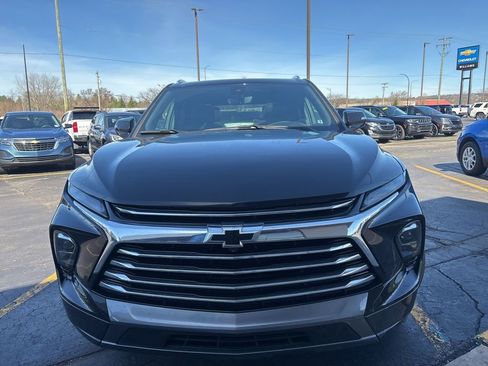 Used 2023 Chevrolet Blazer Premier w/ Driver Confidence II Package AWD/4WD image 6