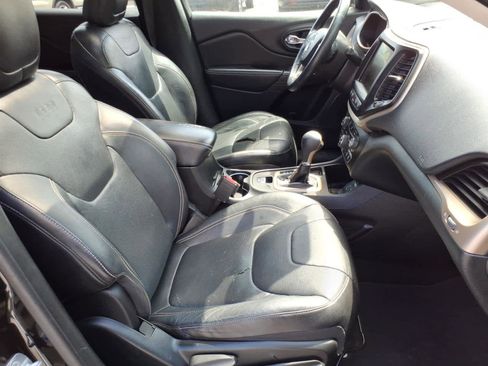 Used 2014 Jeep Cherokee Limited w/ Technology Group FWD image 3