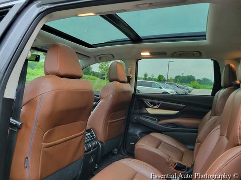Used 2019 Subaru Ascent Touring w/ Popular Package #3 AWD/4WD image 13