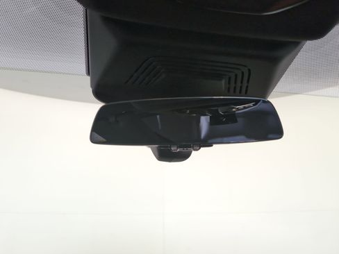 Used 2026 BMW iX xDrive45 w/ M Sport Package image 17