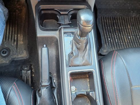 Used 2017 Toyota Tacoma TRD Off-Road image 11