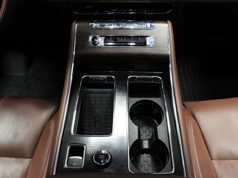 Used 2025 Lincoln Aviator Reserve w/ Luxury Package image 20